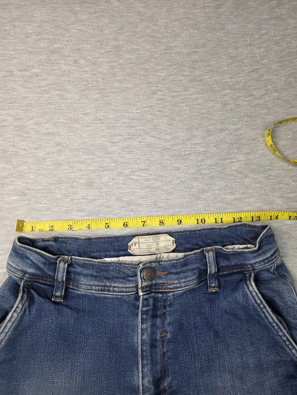 Free People Cropped Wide Leg Raw Hem High Rise Jeans in Medium Blue Size 28